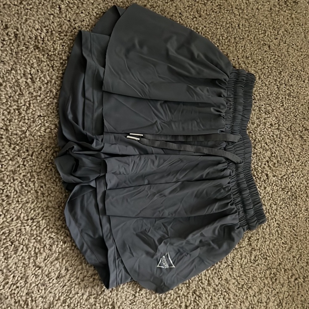 Running shorts